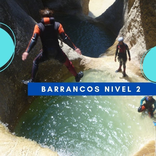 Barranquismo aventura en  Pirineos. Nivel 2  